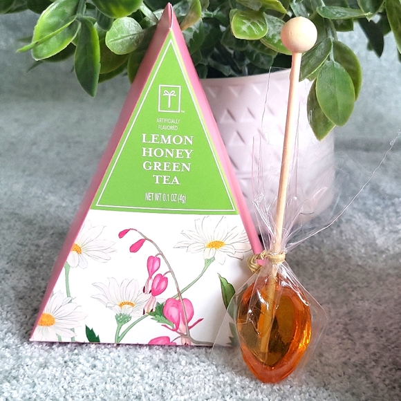 Gift Bundle "Mom Life" Mug, Lemon Honey Green Teas, & Honey Stirrer - Picture 4 of 6